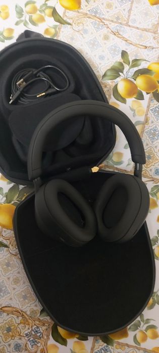 Беспроводные наушники Sony WH-1000XM5