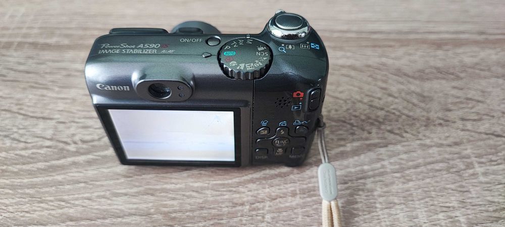 Canon A590is и Canon PowerShot S5is