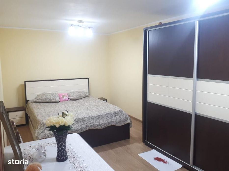 Casa com Hanu Conachi,3 camere,centrala pe lemne,80 000 euro neg