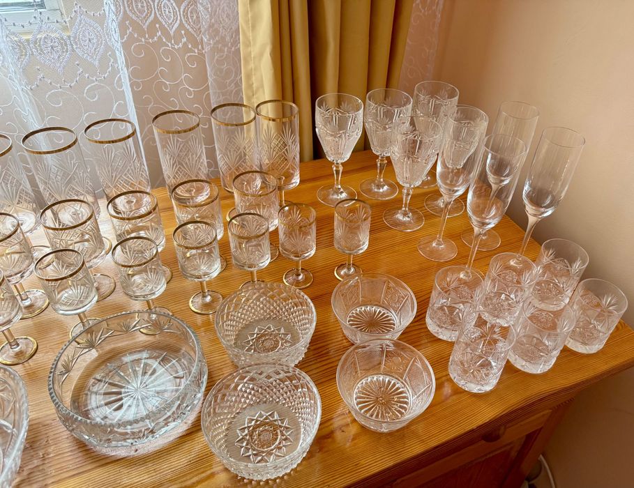 Кристални комплекти - чаши, фруктиери, купи
