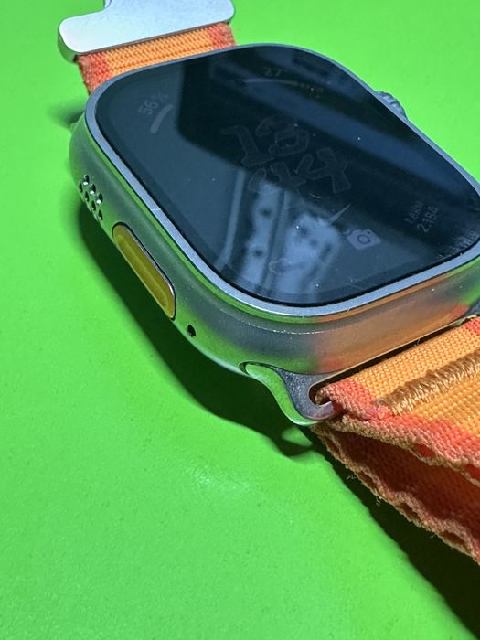 Apple Watch Ultra 2022 49mm, GPS + Cellular, Titanium,