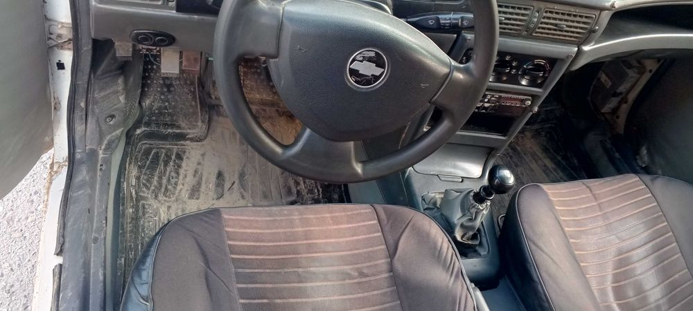 Nexia 1 srochno sotiladi