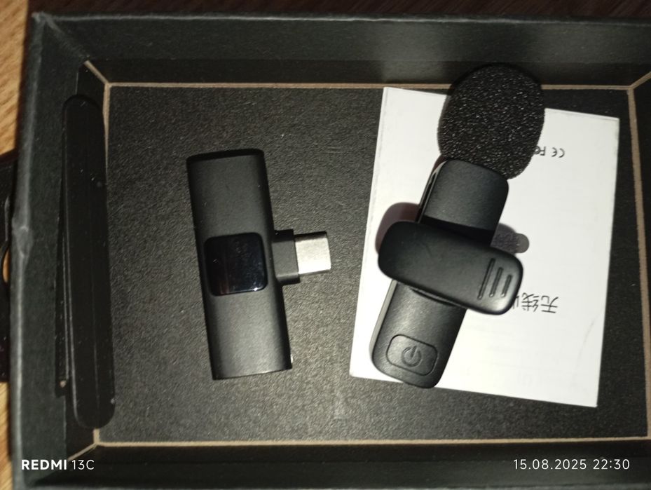 Петличка для видео