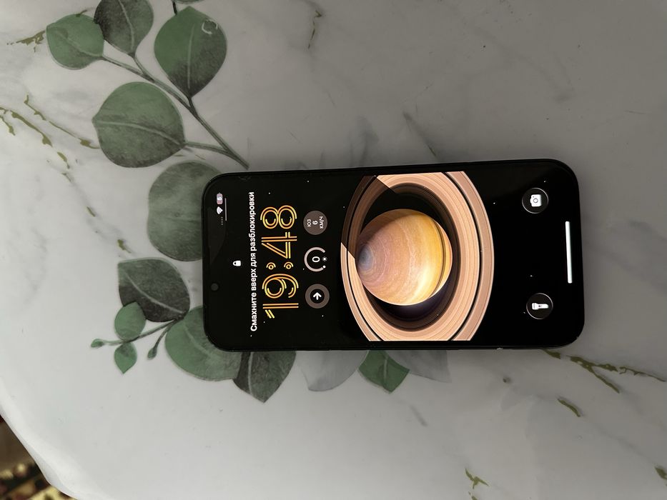 IPhone 13 на продаже