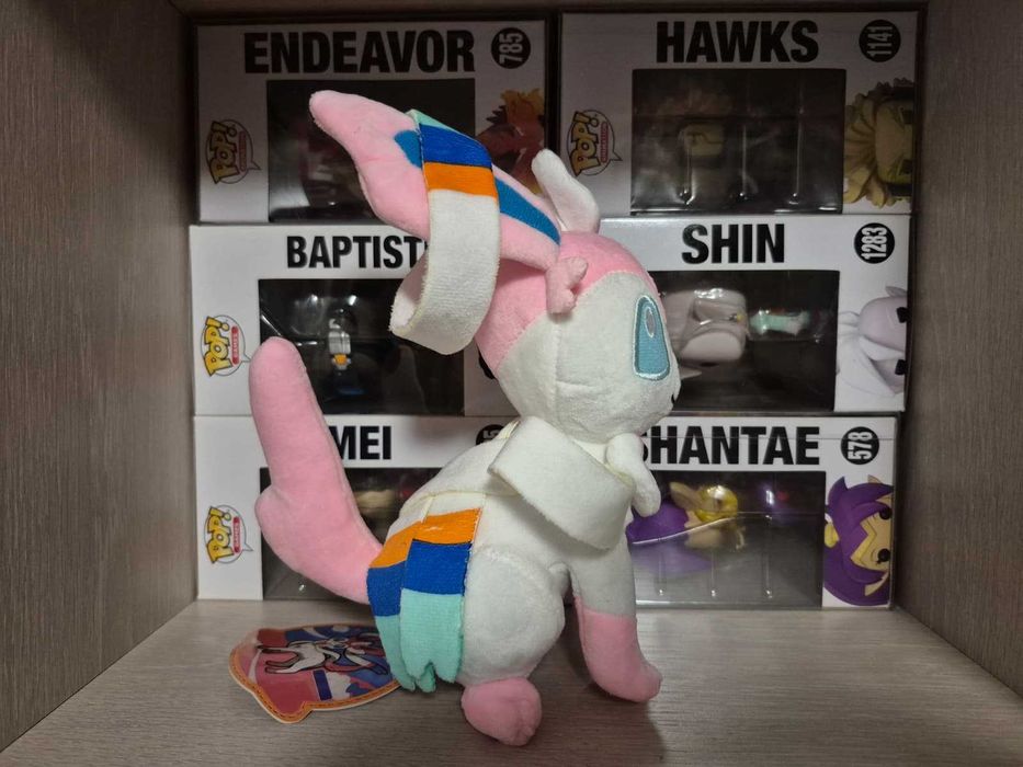 Jucarie Plus Joc Anime Pokemon - Sylveon
