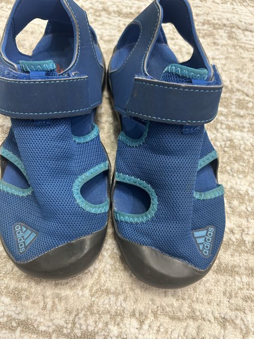 Сандалии adidas оригинальные, 31 размера