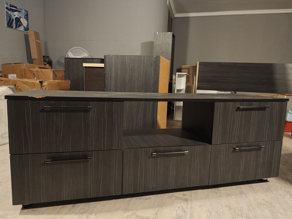 Продам тумбу для телевизора