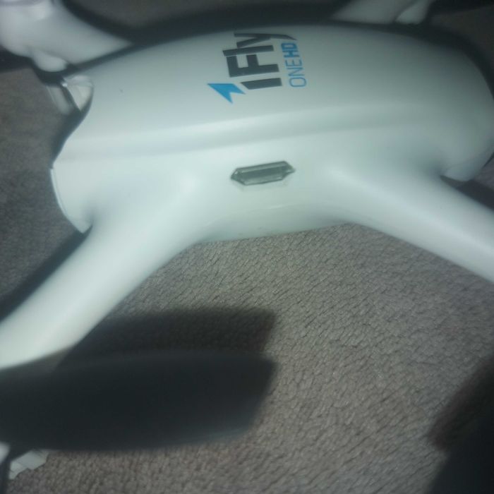 Drona Evolio IFly One HD Smart Quadcopter cu camera si baterie reincarcabila prin USB