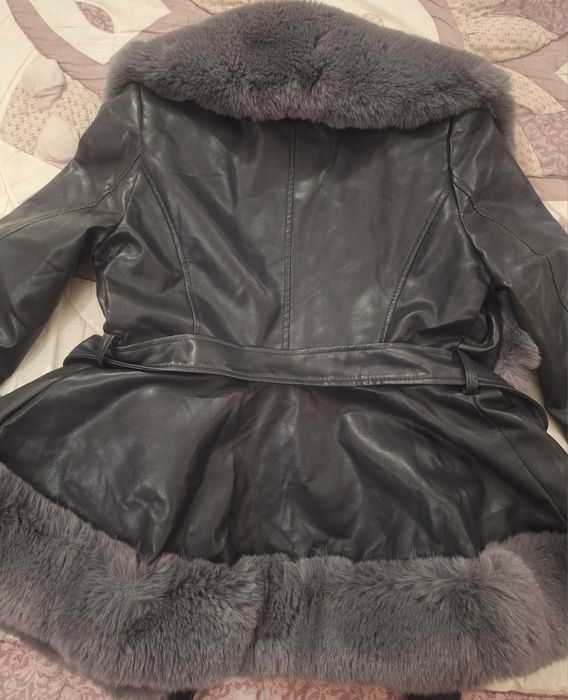 Дамско кожено палто