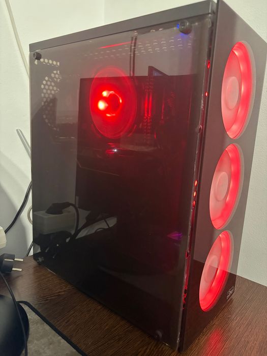 Pc gaming + monitor + tastatura