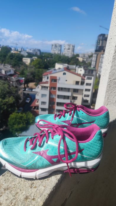 Маратонки  Mizuno Wave 6  номер 36 UK 3.5, 22.5 см, 22,5 см