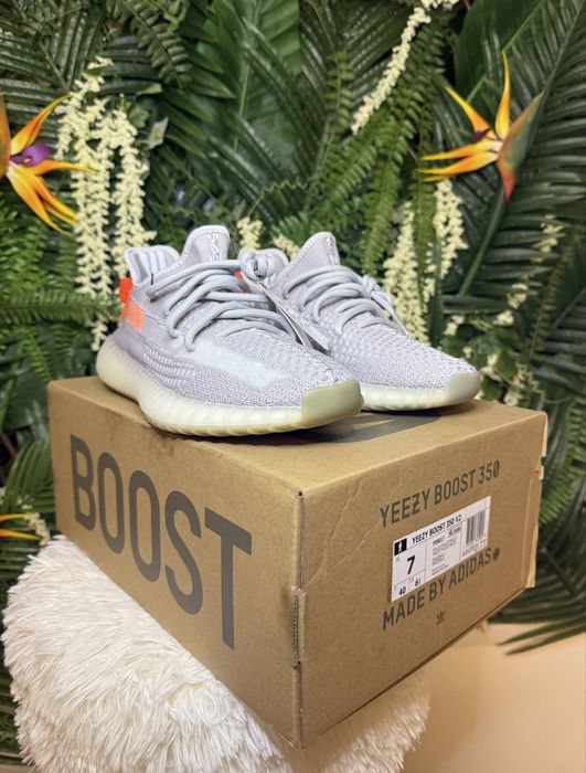 Adidas Yeezy Boost 350 Tail Light