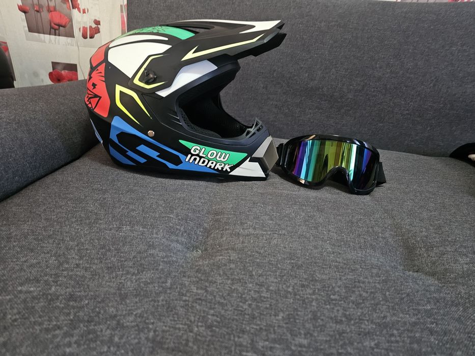 Vand casca cross-Atv!!!