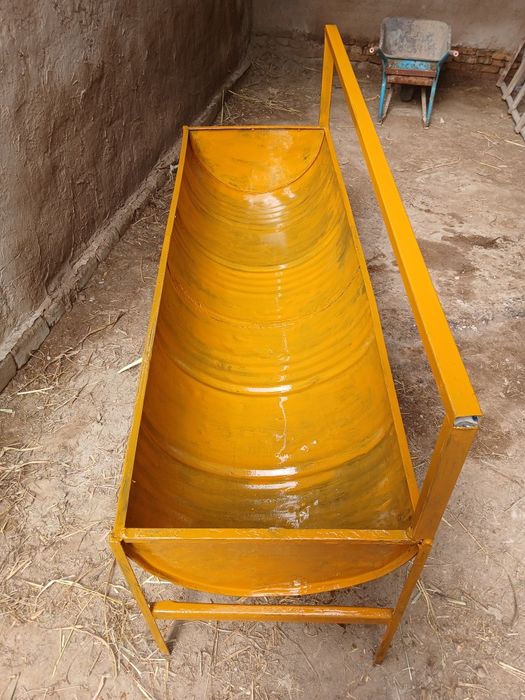 Mollar va Koylar uchun oxrlar sotiladi.