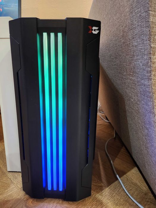 Компьютер. Полный комплект. В отличном состоянии