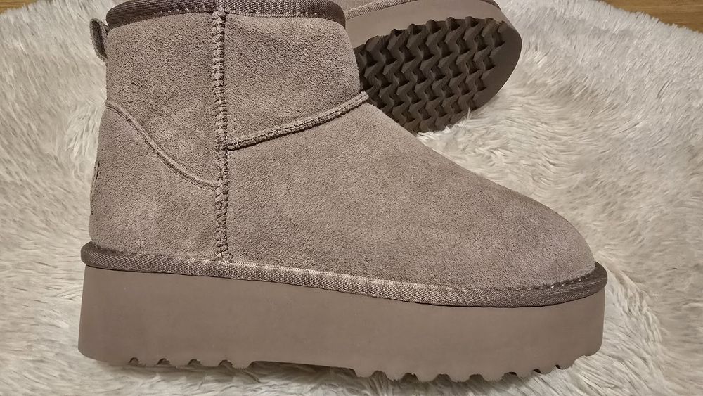 Ghete UGG cu platforma, piele naturala, 35-40