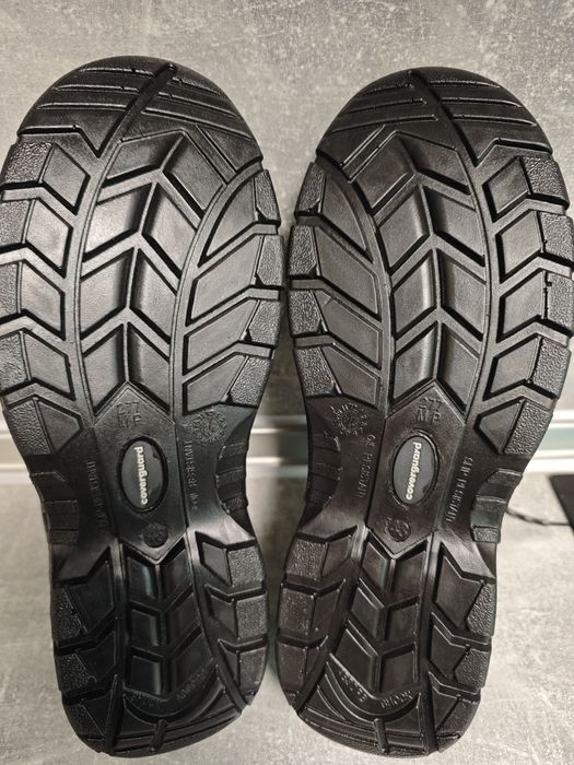 Работни обувки 43 номер