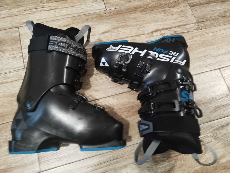 CLAPARI MARIMEA 288 mm  24,5 potriviti 37-38,5  350 lei