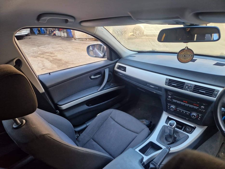 BMW E90 318i 143кс N43 Face bixenon  ръчка седан НА ЧАСТИ!