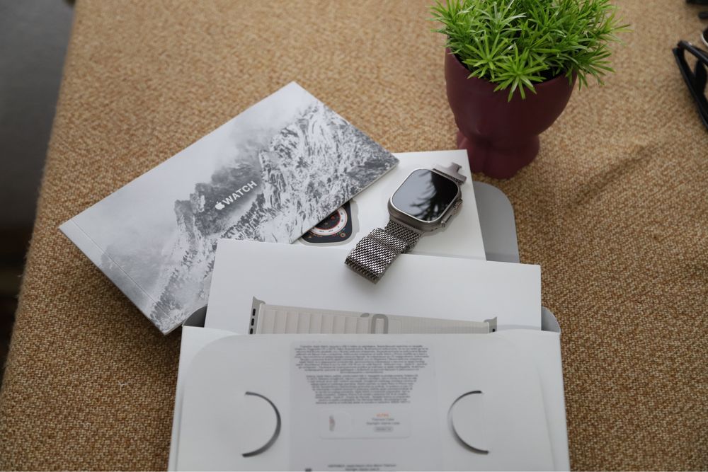 Apple Watch Ultra 49mm, с различни верижки