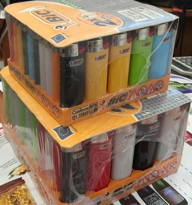 Vand brichete BIC