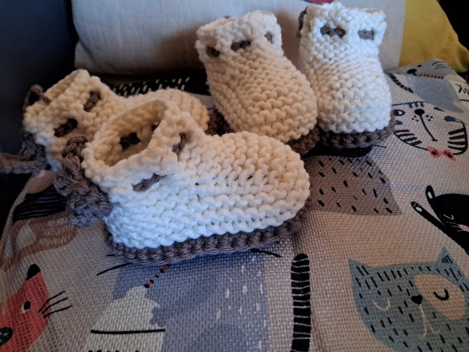 Ръчно плетени бебешки терлички