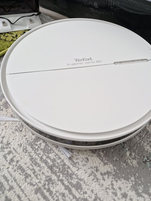 Продам робот пылесос