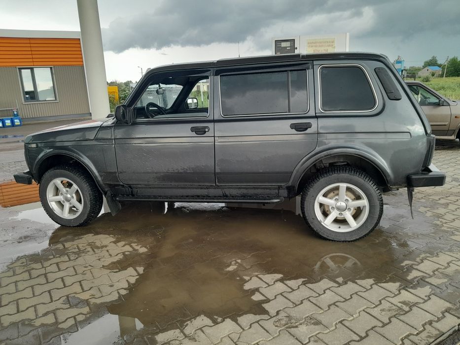 Продам ниву в хорошем состоянии.