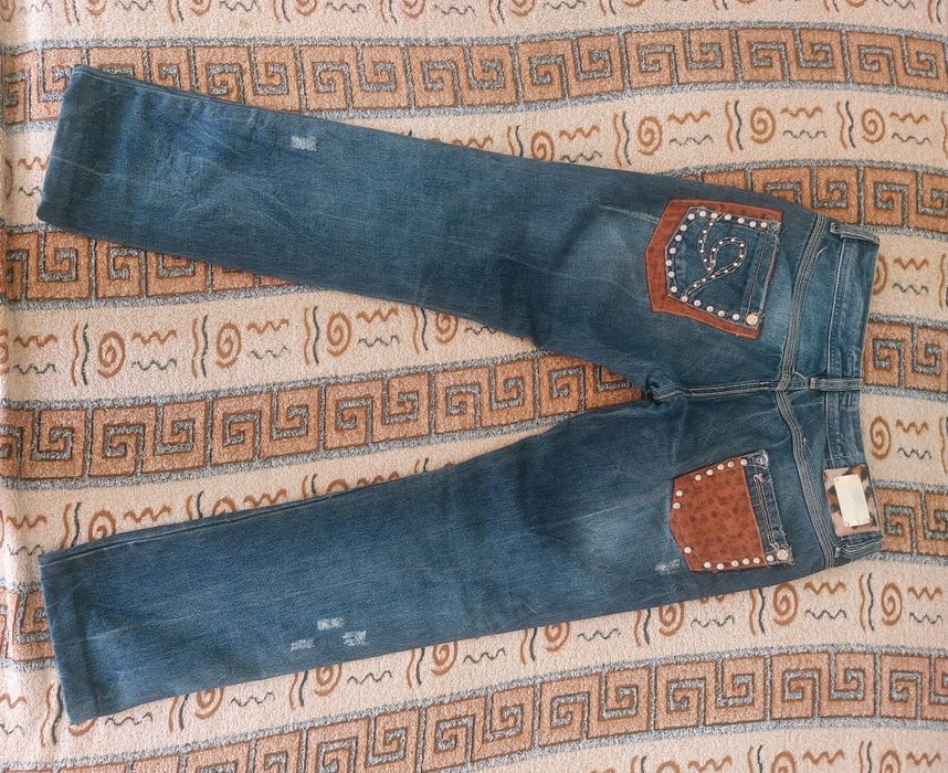 Продам джинсы женские