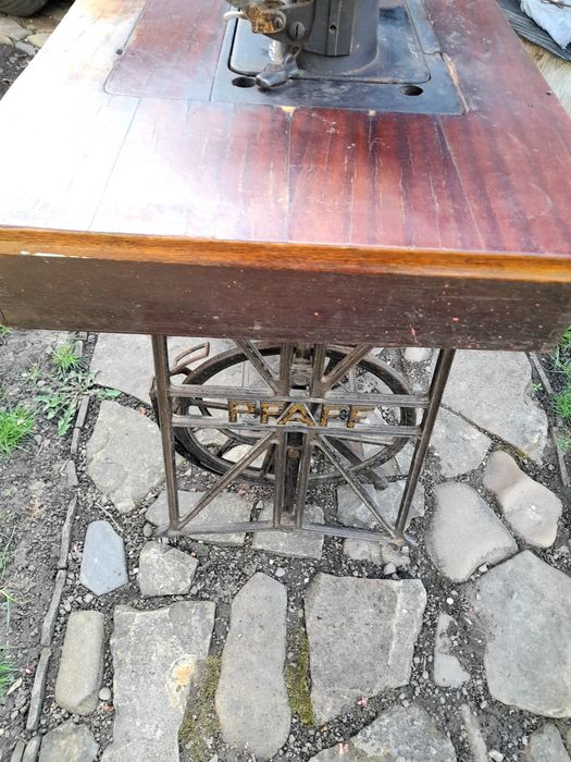 Mașină de Cusut  PFAFF 31
