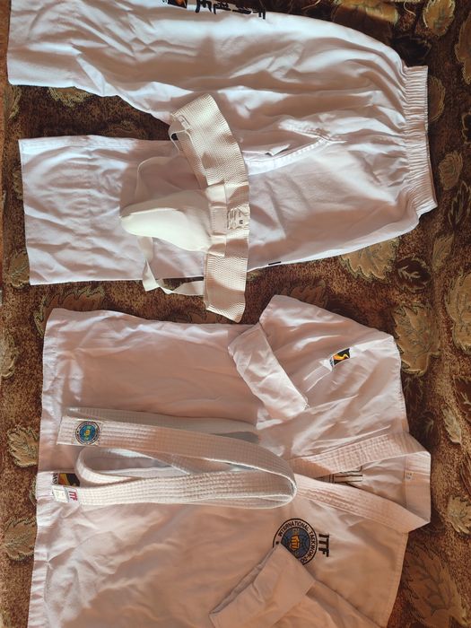 Костюм Тэквандо ростовка 130-140