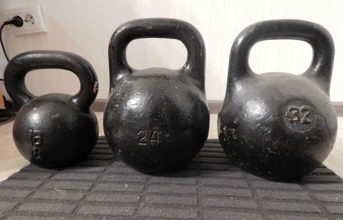 Продам спортивные гири.