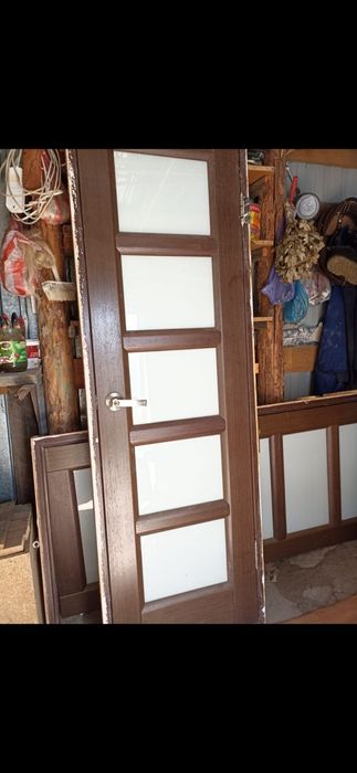 Продам срочно двери