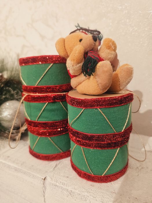 Новогодние игрушки на ёлку