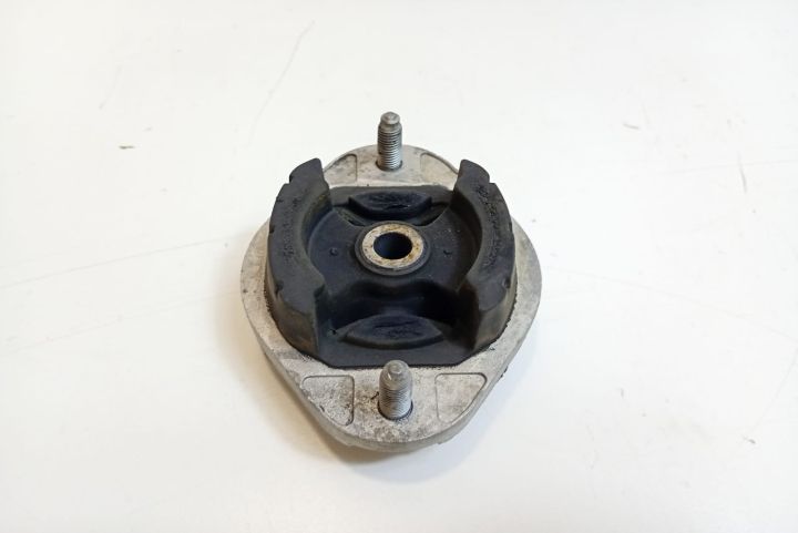 Flansa  amortizor Audi A4 B7 seria