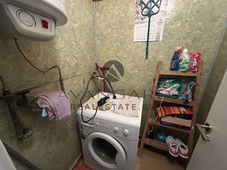 Продава се Тристаен апартамент в Пловдив, Кючук Париж - 84 кв.м за 1548 €/кв.м - Снимка #13