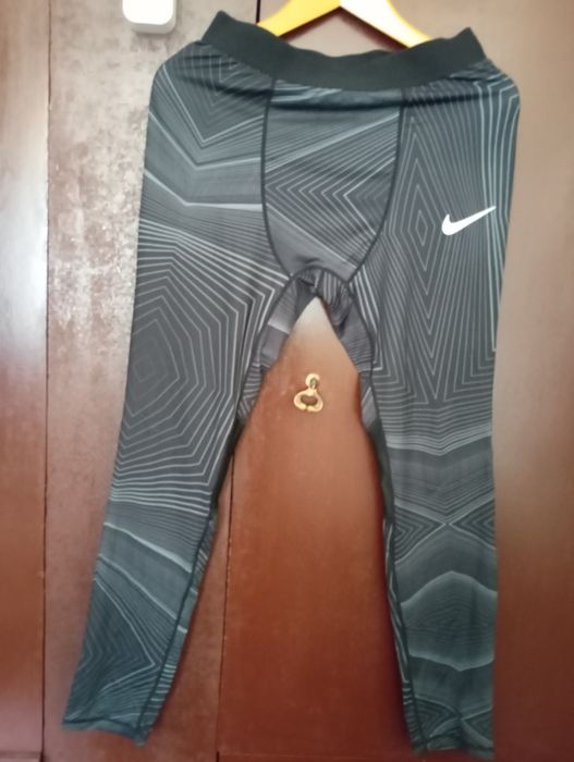 Продаются  спортивные лосины