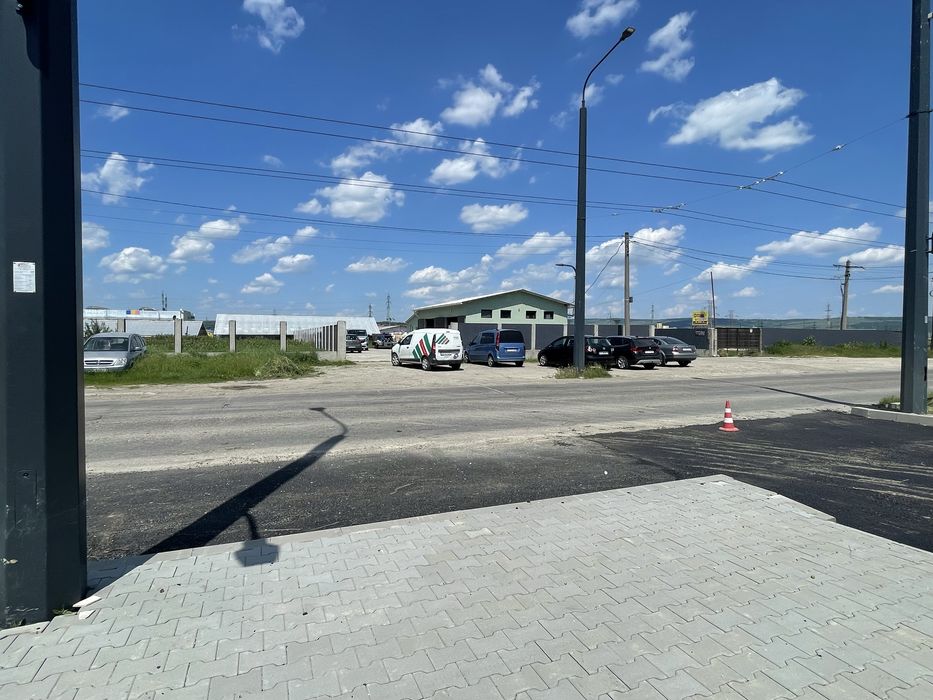 Cladire/garaj/hala plus teren Vanzare/Inchiriere