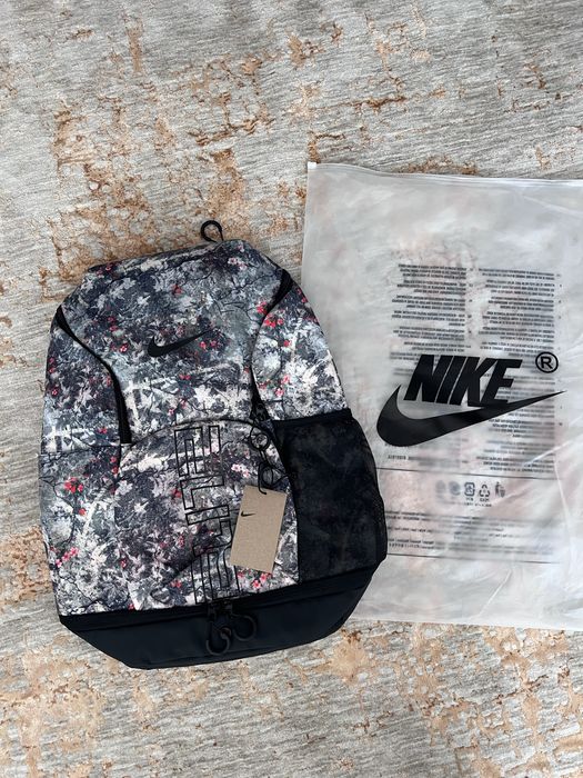 Nike elite premium