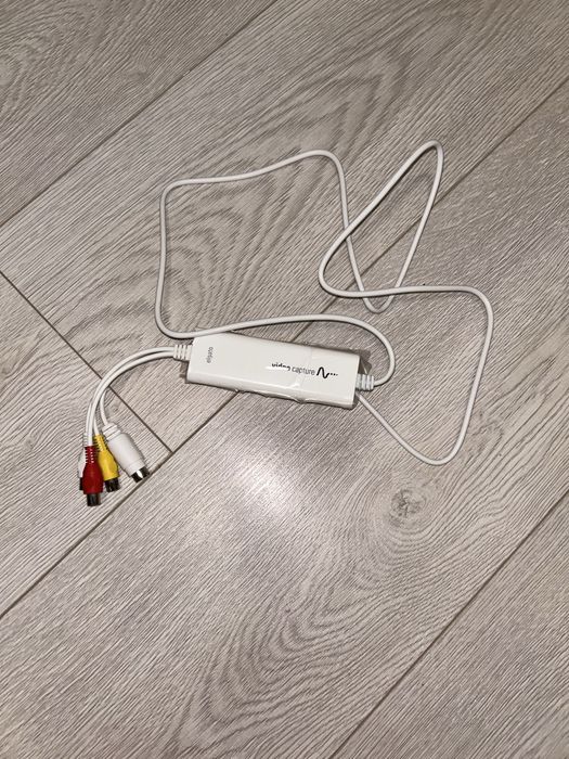 Vând placă de captură video Elgato Video Capture