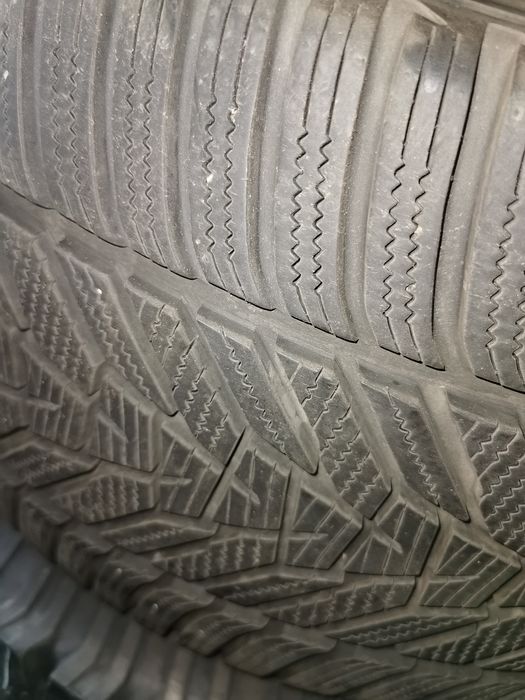 Hankook 285 35 20 2бр