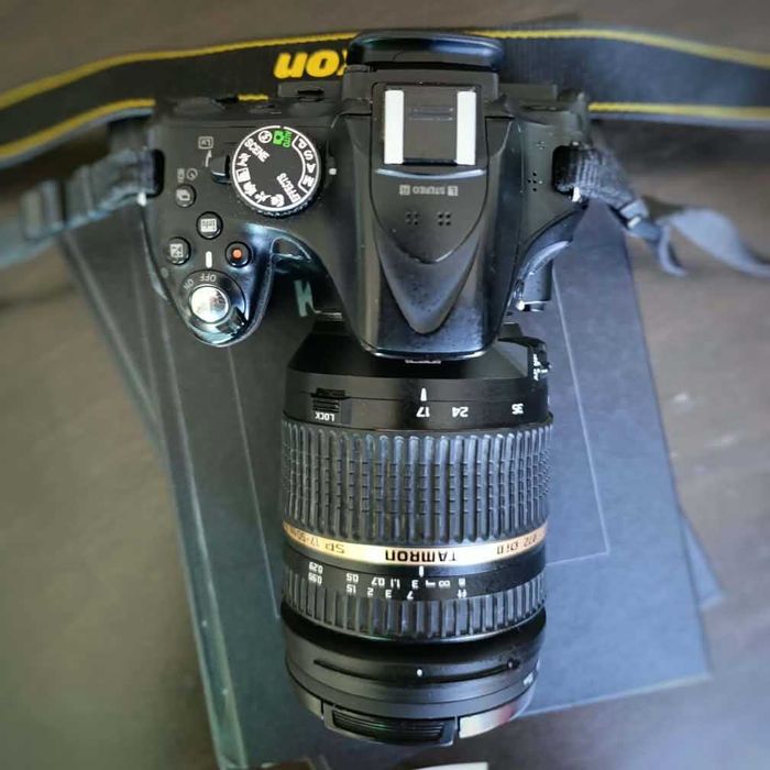 Nikon D5200 (27559 кадъра) + Tamron SP (17-50mm) F2.8 + аксесоари
