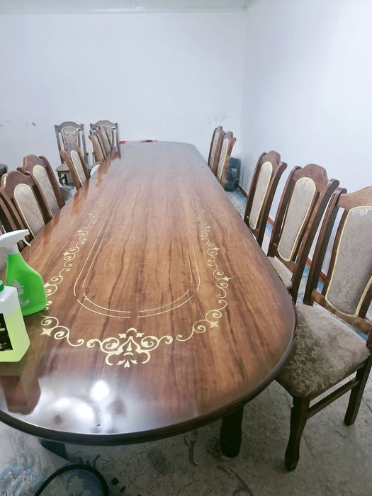 Стол 6м. 20стулясымен сатылады