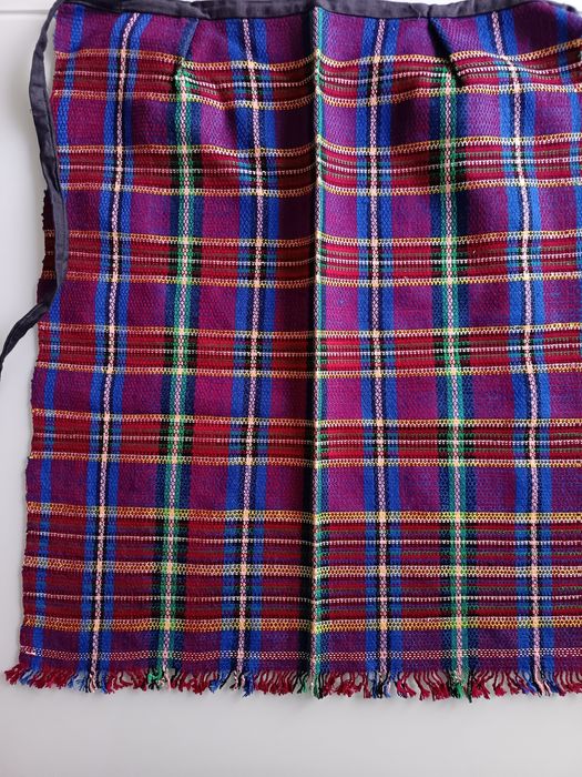 Ръчно тъкани престилки