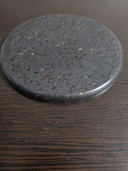 Изделия из искусственного акрилового камня: салфетки, подставки, доски