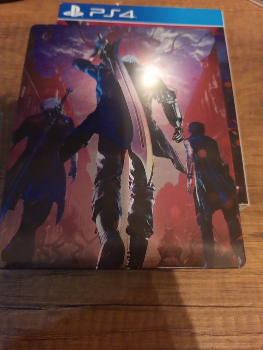 Devil May Cry 5 steelbook , метална кутия PS4