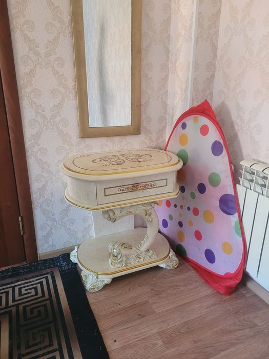Продаём комод с зеркалом