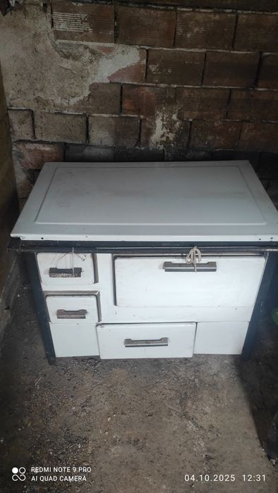 Сръбска готварска печка на дърва