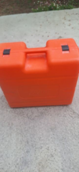 Електрическа машина за рязане на плочки Norton Clipper TT200 EM 800 W, Ø 200x 25.4 мм, куфар
