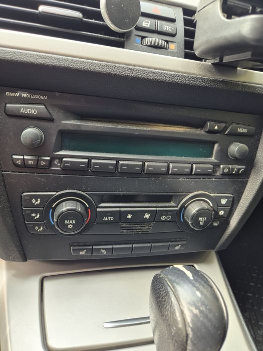 Bmw e90,2.0 163cp  automat